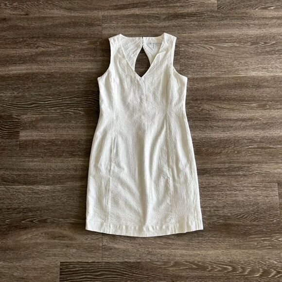 EUC Southern Tide Baxlee Seersucker Shift Dress White Size 2 Sleeveless Summer - Picture 12 of 16